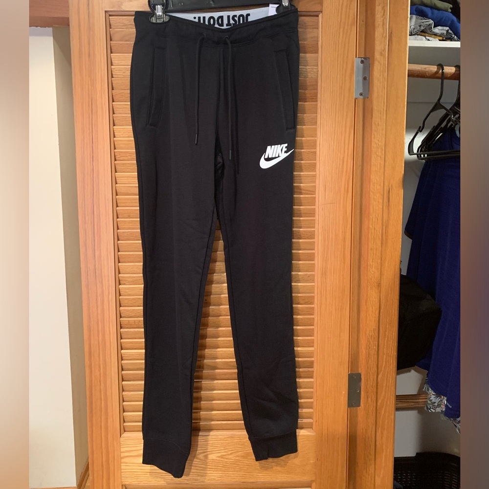 Nike joggers